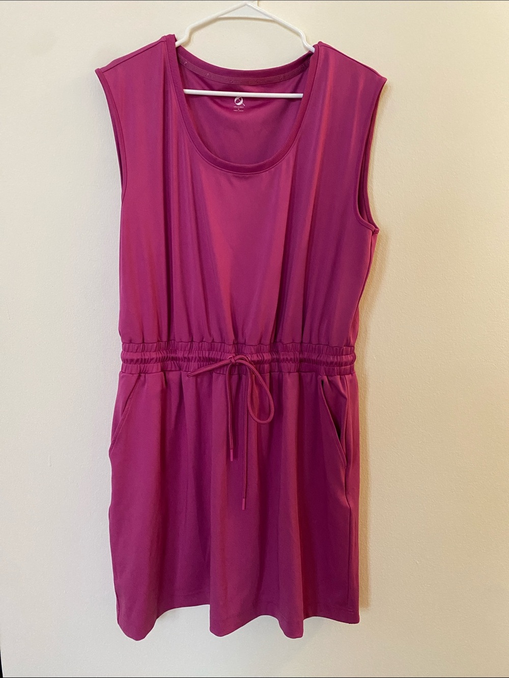 Lou & Grey Luvstretch Drawstring Pocket Dress in Magenta XL